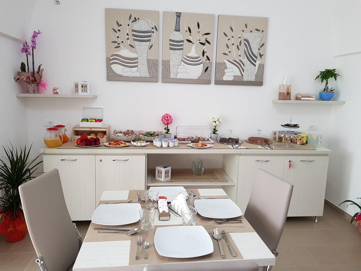 La Palazzina Bed & Breakfast Porto Cesareo Exterior photo