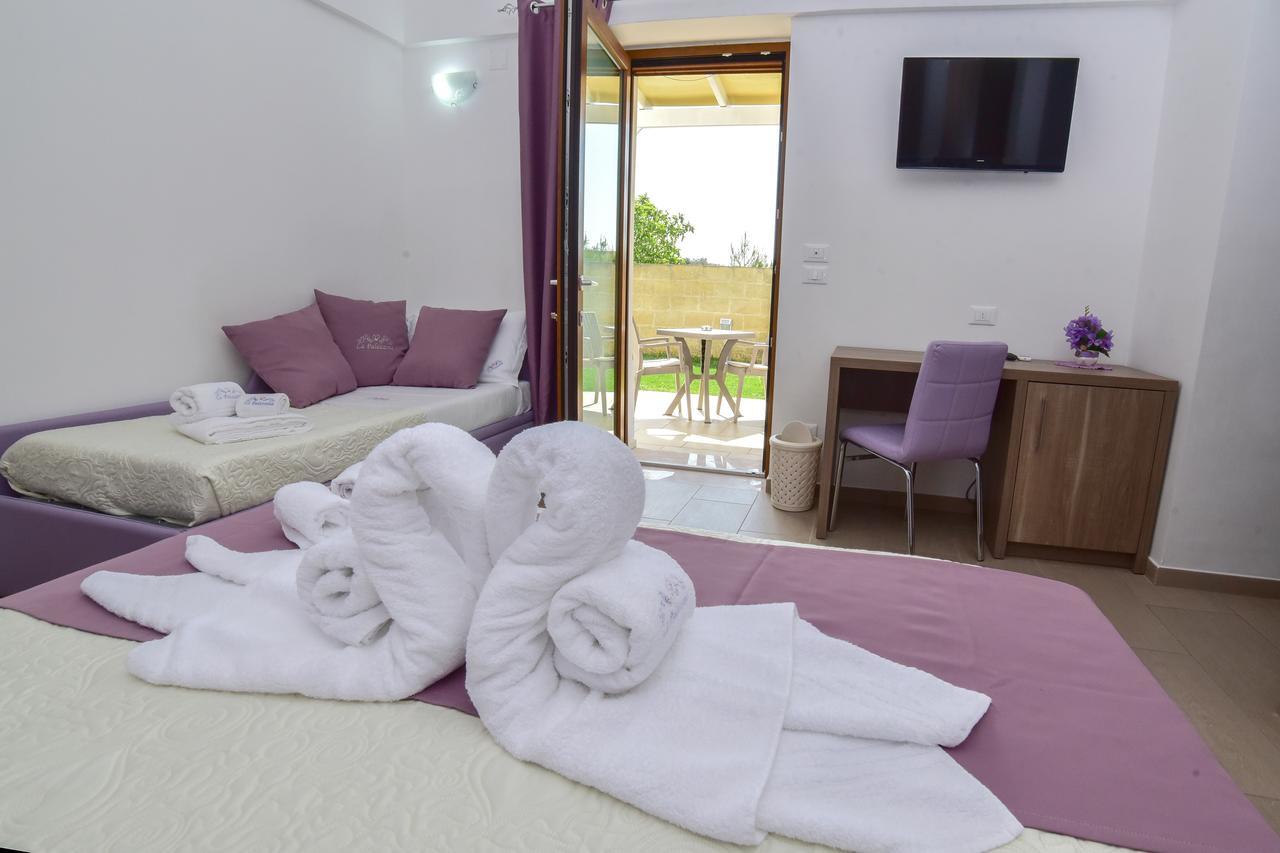 La Palazzina Bed & Breakfast Porto Cesareo Exterior photo