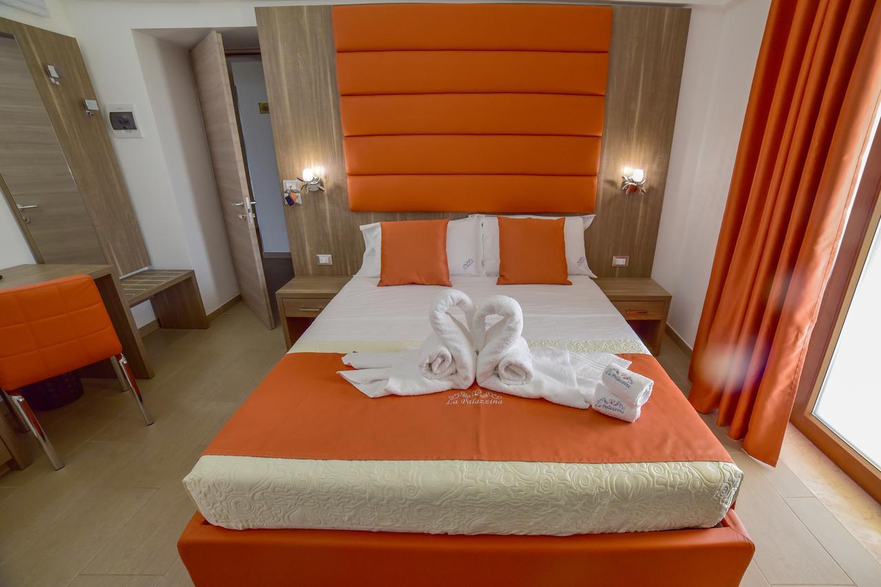 La Palazzina Bed & Breakfast Porto Cesareo Exterior photo