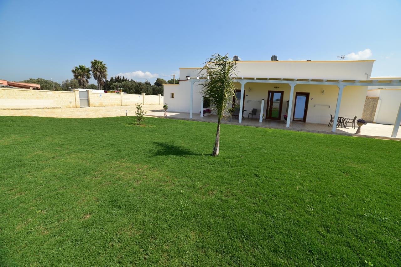 La Palazzina Bed & Breakfast Porto Cesareo Exterior photo